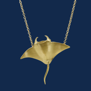 be-jewelled for wildAid handcrafted manta ray pendant in 18k yellow gold alexander jewell